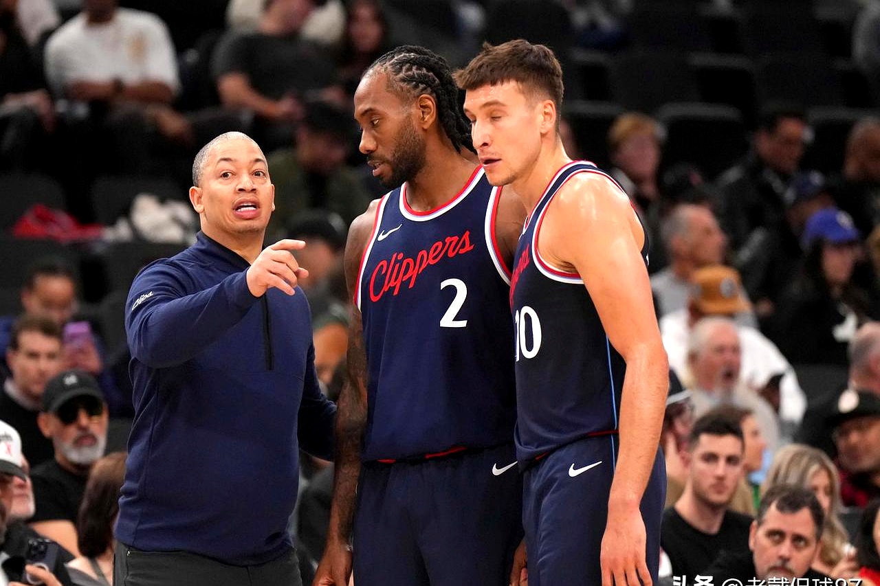 快船新援出色发挥，助球队取得胜利的简单介绍