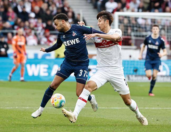 关于斯图加特客场击败弗莱堡，止连败颓势的信息